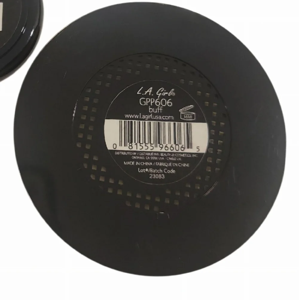 FREE WITH ANY PURCHASE: PRO Face HD Matte Pressed Powder - Buff